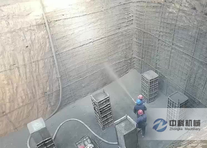 小型液压湿喷机深基坑加固喷锚作业施工视频